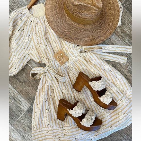 NWT Daisy Eyelet Mini Dress - Picture 1 of 7